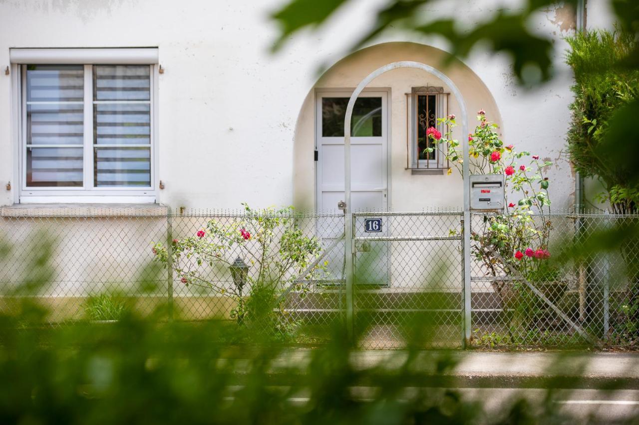 Le Coquet Chez Maguy Maison De Ville Avec Jardin 브장송 외부 사진