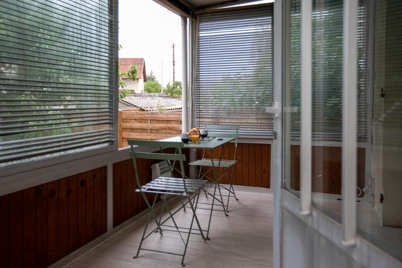 Le Coquet Chez Maguy Maison De Ville Avec Jardin 브장송 외부 사진