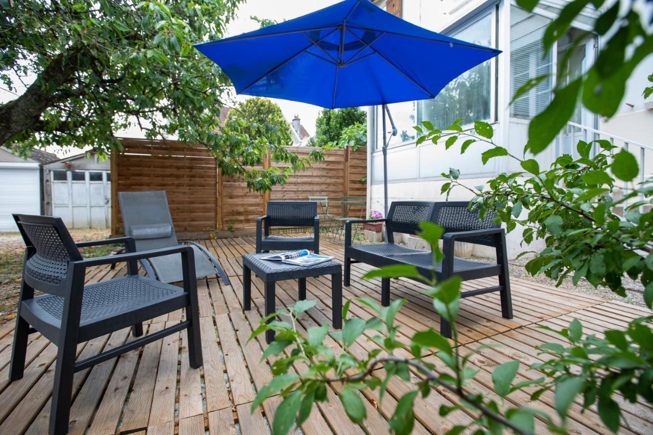 Le Coquet Chez Maguy Maison De Ville Avec Jardin 브장송 외부 사진