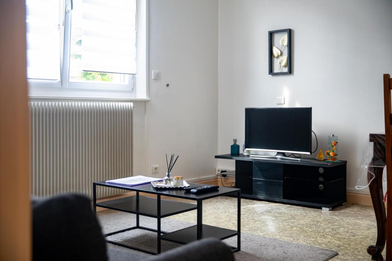 Le Coquet Chez Maguy Maison De Ville Avec Jardin 브장송 외부 사진